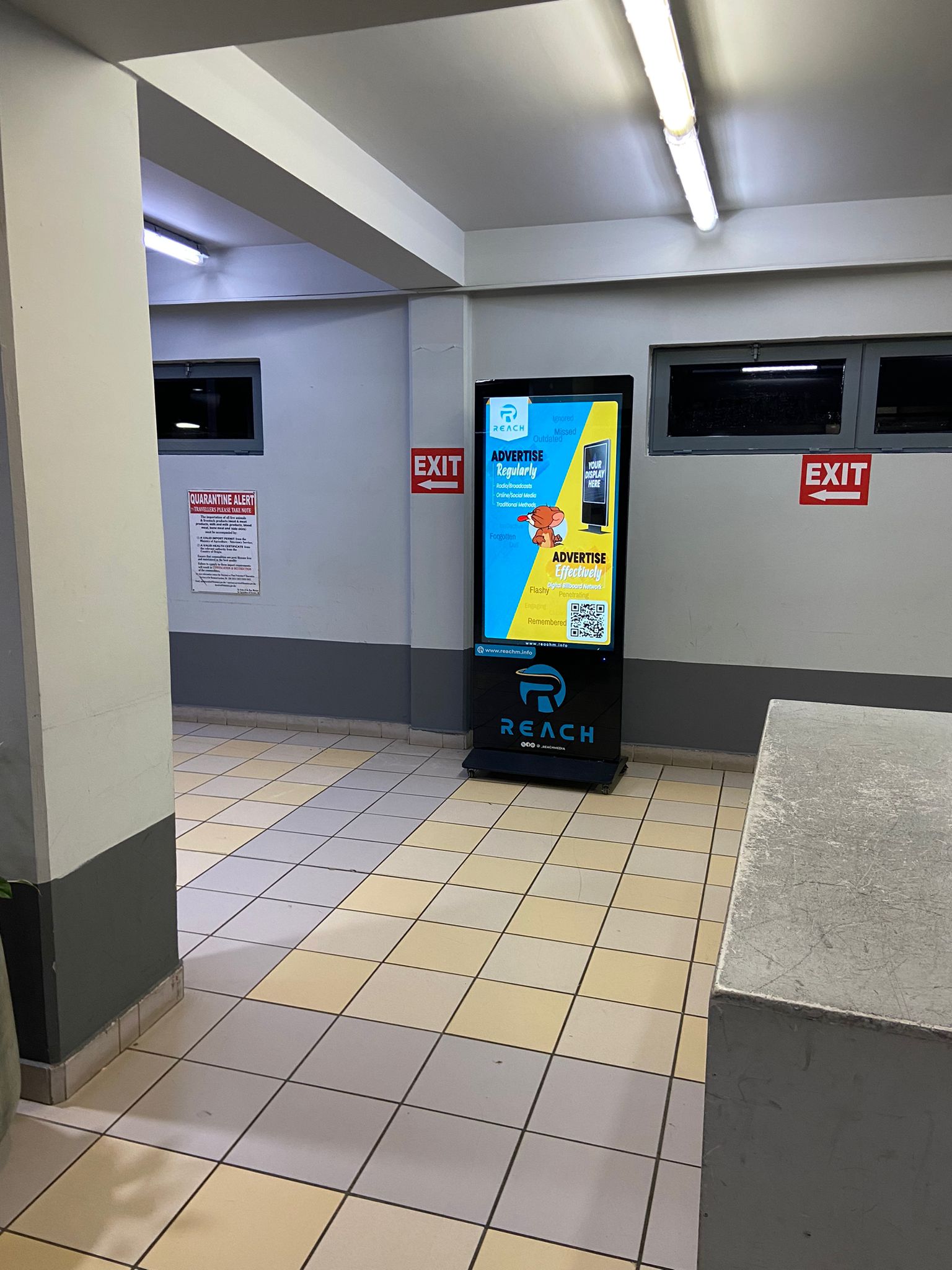 Reach Media screen at Max Mart